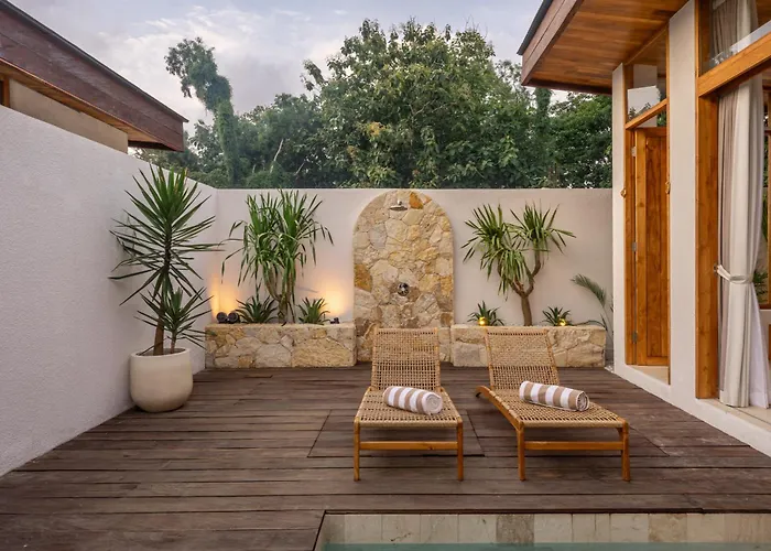 Nalu Villa *