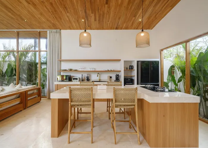 Nalu Villa *
